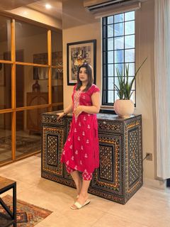 Ayesha Butt feet photo 1