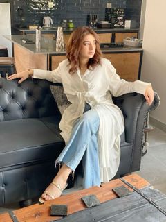 Ayesha Butt feet photo 6