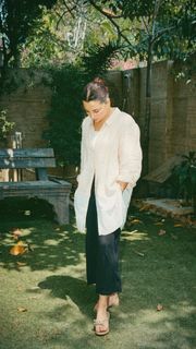 Ayesha Butt feet photo 6