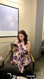 Ayesha Butt feet photo 4
