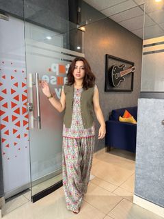 Ayesha Butt feet photo 18
