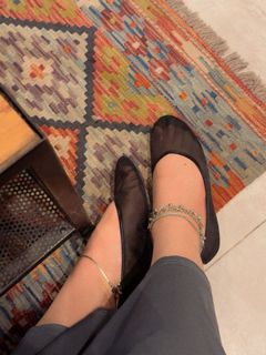 Ayesha Butt feet photo 10