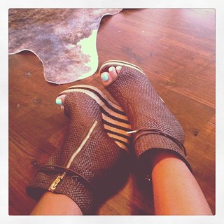 Ayesha Curry feet photo thumbnail