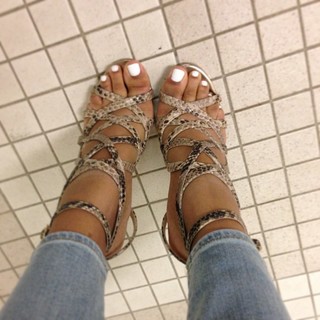 Ayesha Curry feet photo thumbnail