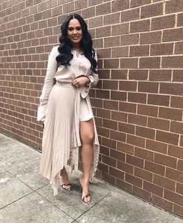 Ayesha Curry feet photo thumbnail
