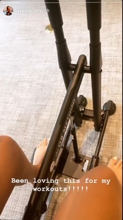 Ayesha Curry feet photo thumbnail
