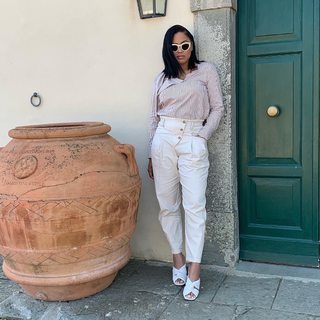 Ayesha Curry feet photo thumbnail