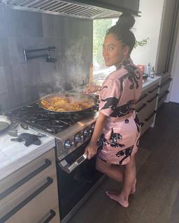 Ayesha Curry feet photo thumbnail