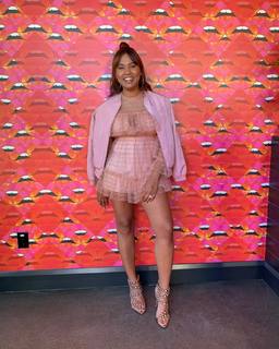 Ayesha Curry feet photo thumbnail