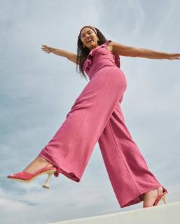 Ayesha Curry feet photo thumbnail