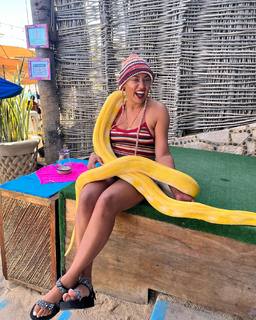 Ayesha Curry feet photo thumbnail