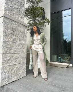 Ayesha Curry feet photo thumbnail