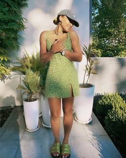 Ayesha Curry feet photo thumbnail