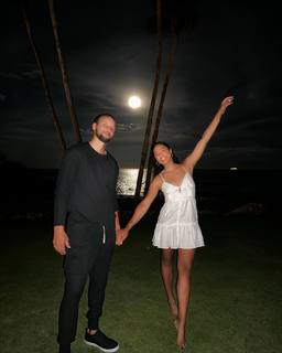 Ayesha Curry feet photo thumbnail