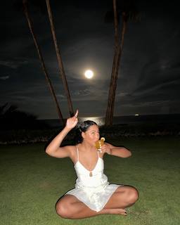 Ayesha Curry feet photo thumbnail