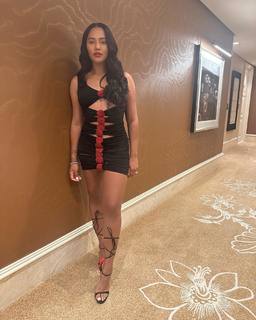 Ayesha Curry feet photo thumbnail