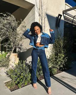 Ayesha Curry feet photo thumbnail
