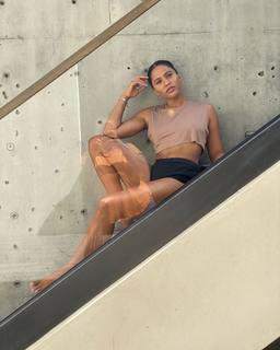 Ayesha Curry feet photo thumbnail