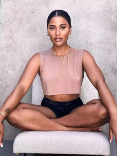 Ayesha Curry feet photo thumbnail