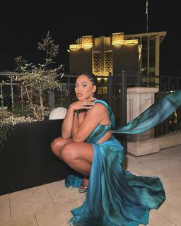 Ayesha Curry feet photo thumbnail