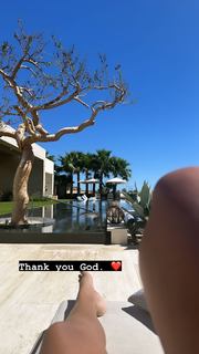 Ayesha Curry feet photo thumbnail