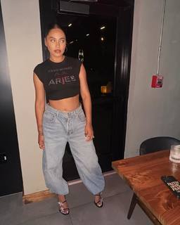 Ayesha Curry feet photo thumbnail