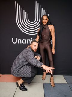 Ayesha Curry feet photo 15