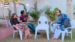 Ayesha Omer feet photo thumbnail