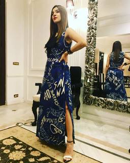 Ayesha Omer feet photo thumbnail