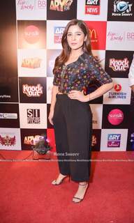 Ayesha Omer feet photo thumbnail