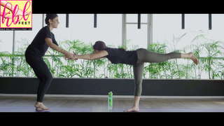 Ayesha Omer feet photo thumbnail