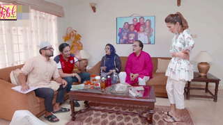 Ayesha Omer feet photo thumbnail