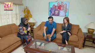 Ayesha Omer feet photo thumbnail