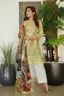 Ayesha Omer feet photo thumbnail