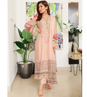 Ayesha Omer feet photo thumbnail