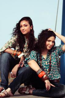 Ayesha Omer feet photo thumbnail