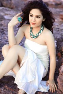 Ayesha Omer feet photo thumbnail