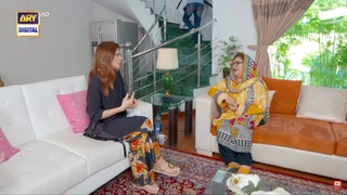 Ayesha Omer feet photo thumbnail