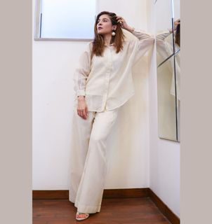 Ayesha Omer feet photo 3