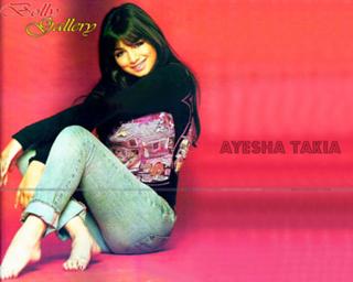 Ayesha Takia feet photo thumbnail