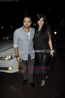 Ayesha Takia feet photo thumbnail