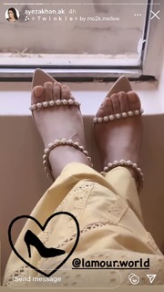 Ayeza Khan feet photo thumbnail