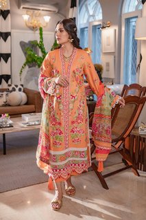 Ayeza Khan feet photo thumbnail