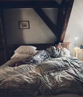 Ayeza Khan feet photo thumbnail