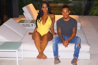 Ayisha Diaz feet photo thumbnail