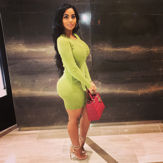 Ayisha Diaz feet photo thumbnail