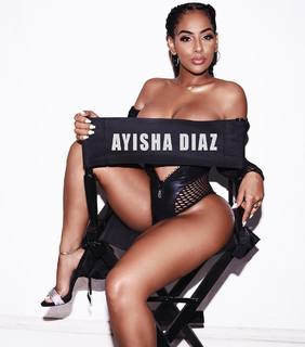 Ayisha Diaz feet photo thumbnail