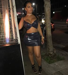 Ayisha Diaz feet photo thumbnail