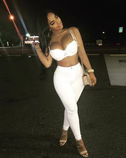 Ayisha Diaz feet photo thumbnail