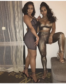 Ayisha Diaz feet photo thumbnail